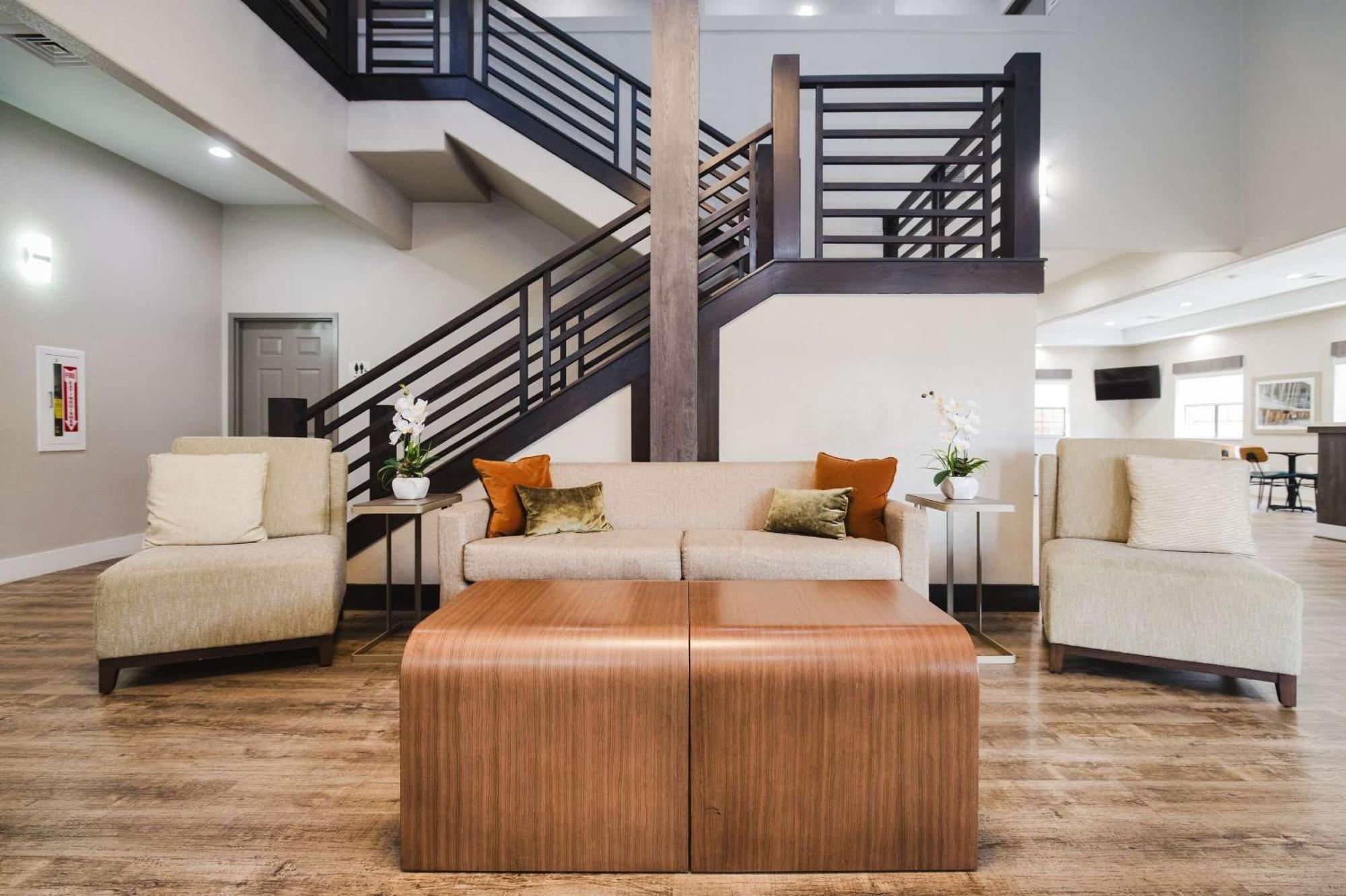 Quality Suites Houston Hobby Airport Экстерьер фото