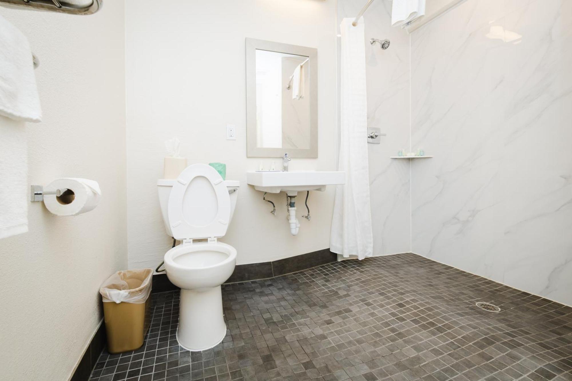 Quality Suites Houston Hobby Airport Экстерьер фото