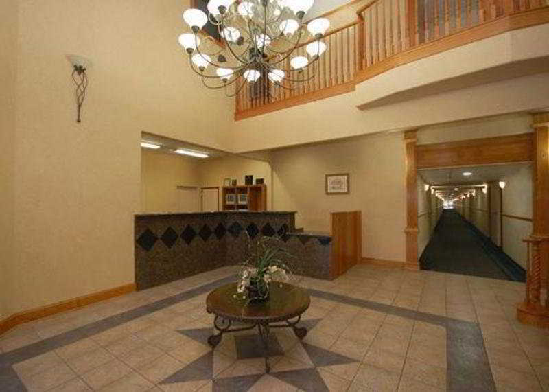 Quality Suites Houston Hobby Airport Интерьер фото